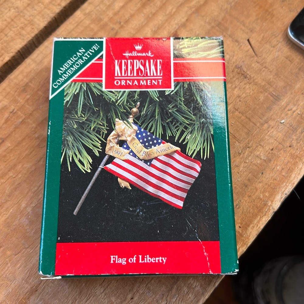 Flags of liberty ornament from 1991